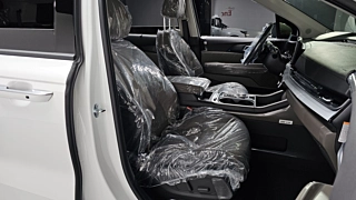 KIA CARNIVAL 2025