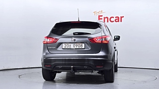 NISSAN QASHQAI 2016