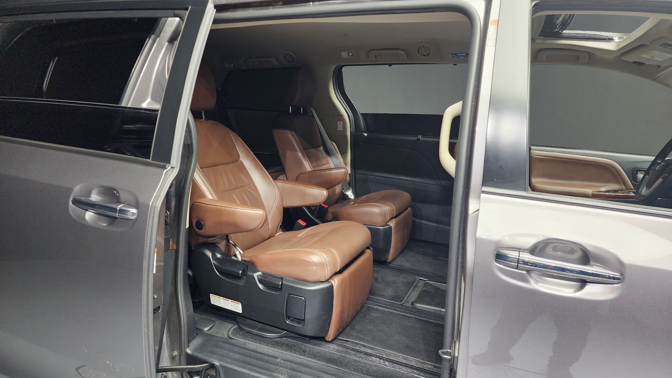 TOYOTA SIENNA 2018