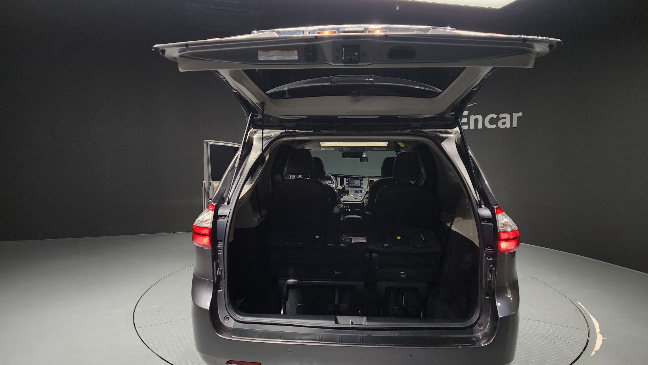 TOYOTA SIENNA 2018