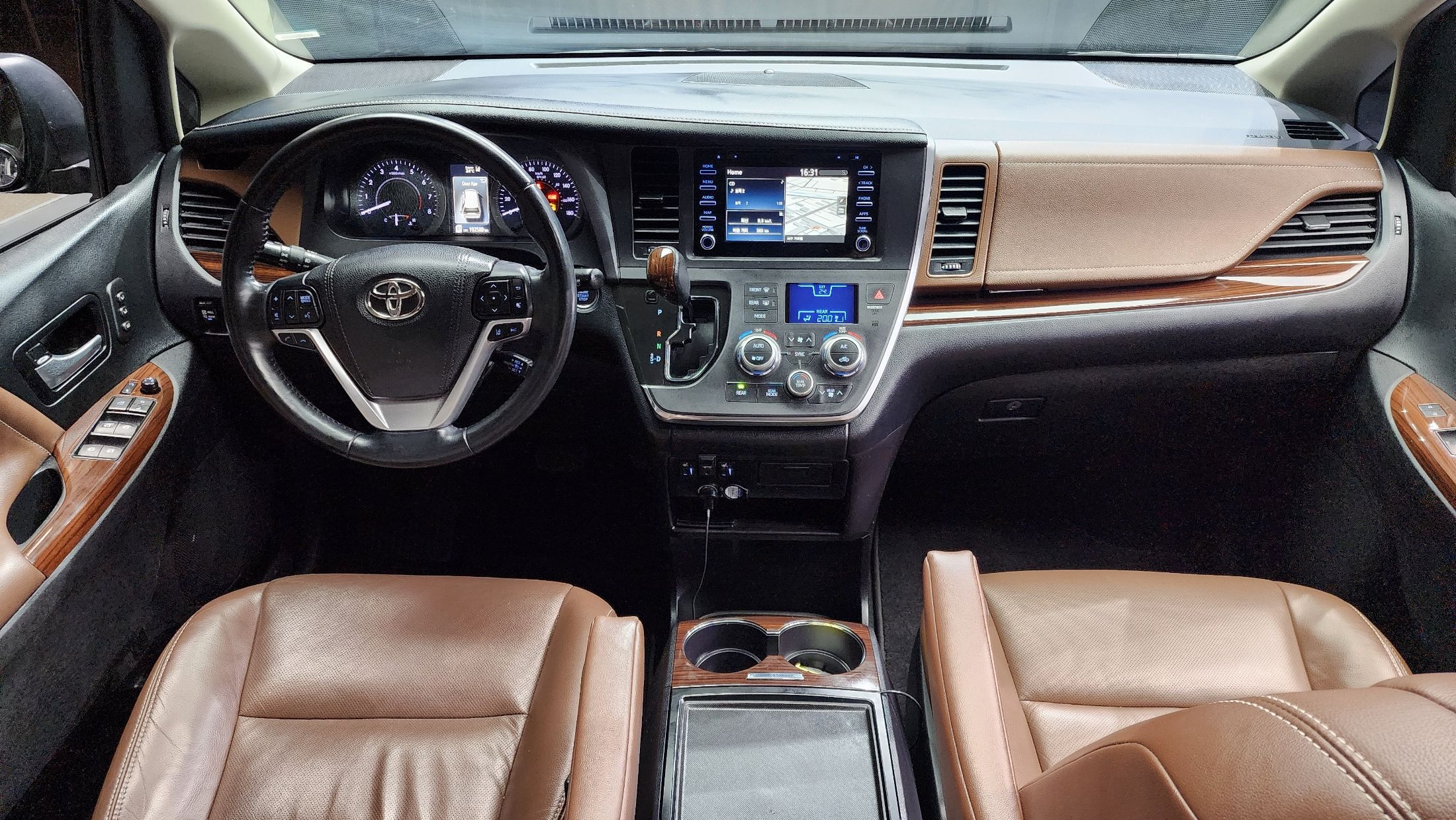 TOYOTA SIENNA 2018