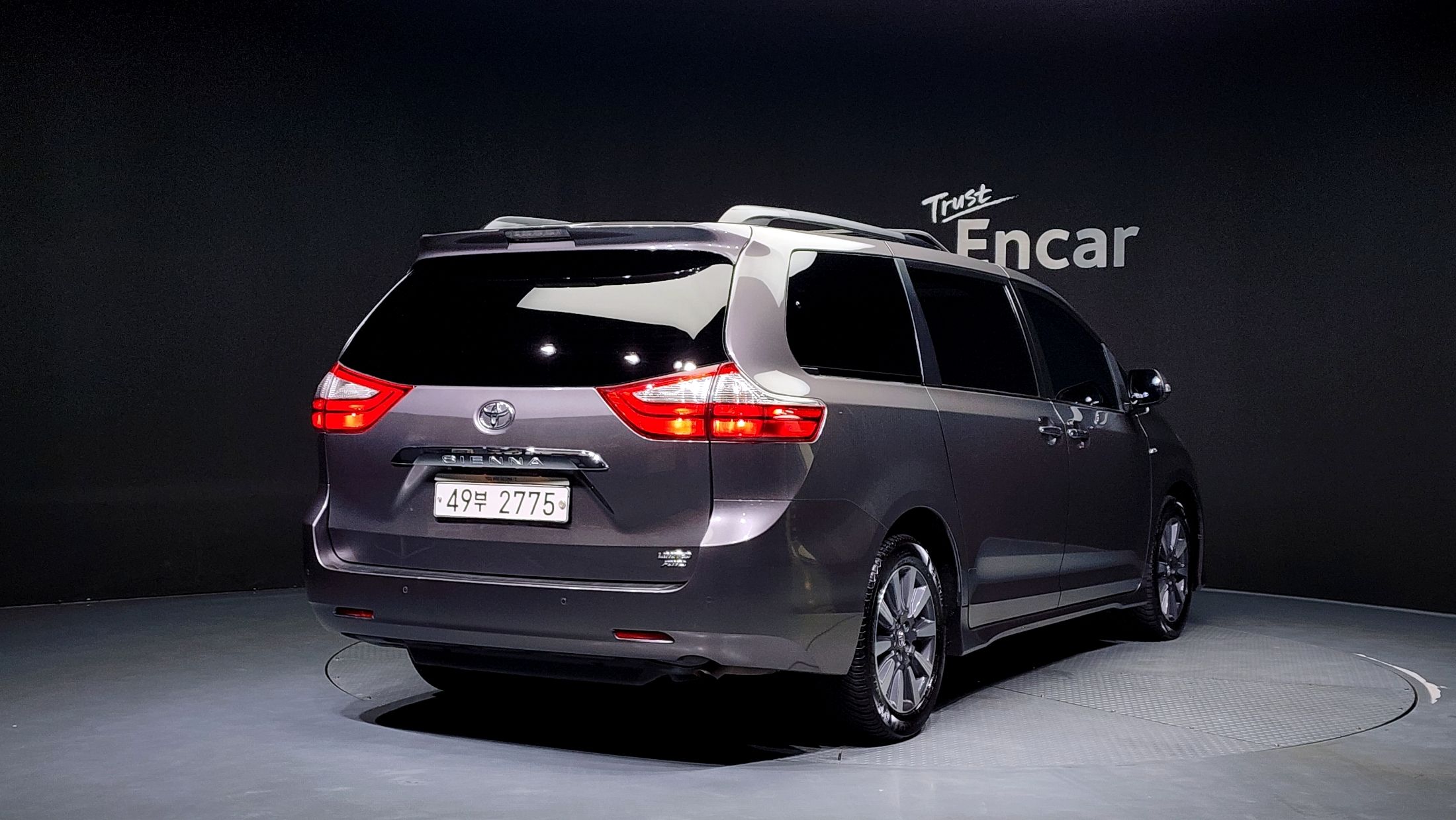 TOYOTA SIENNA 2018