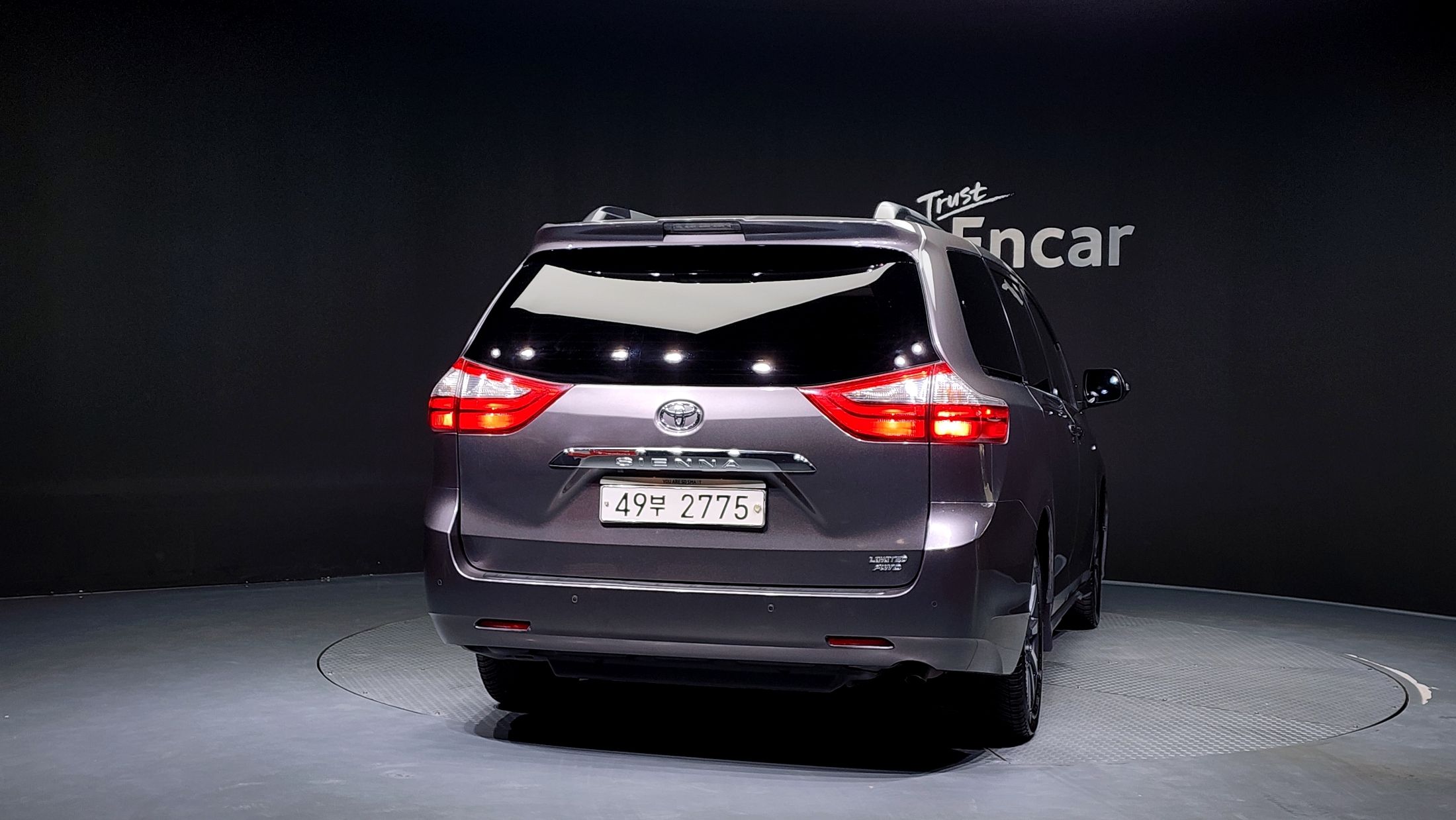 TOYOTA SIENNA 2018