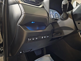 TOYOTA RAV4 2024