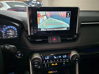 TOYOTA RAV4 2024