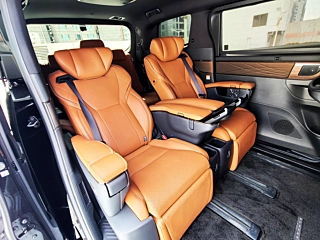 TOYOTA ALPHARD  4 GENERATION AWD 2024
