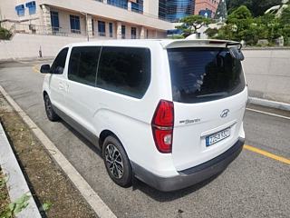 HYUNDAI STAREX GRAND  4WD Urban 9 Seater 2020