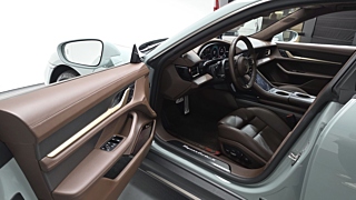 PORSCHE TAYCAN  Turbo S 2024