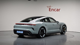 PORSCHE TAYCAN  Turbo S 2024