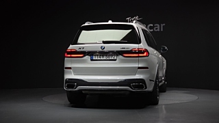 BMW X7 G07 2024