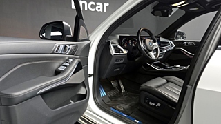 BMW X7 G07 2024