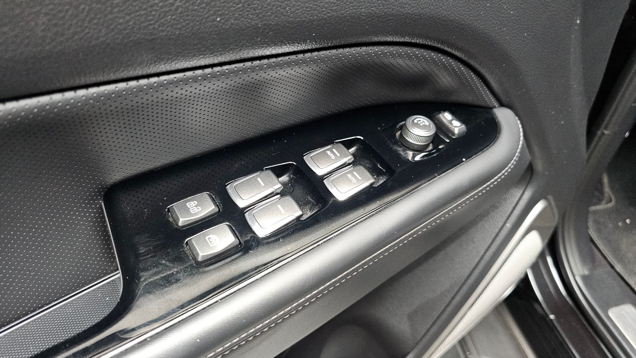 SSANGYONG REXTON G4 2017
