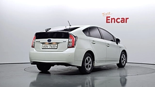 TOYOTA PRIUS 2014