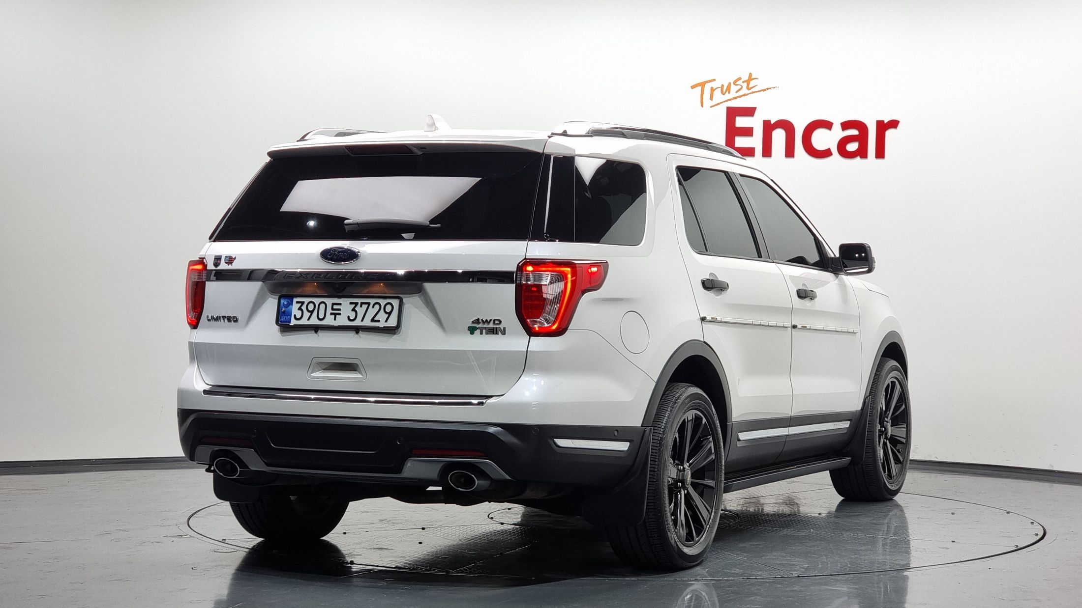 FORD EXPLORER 2018