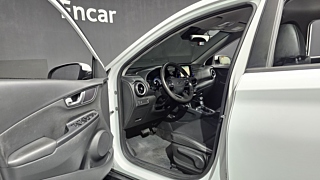 HYUNDAI KONA 2021