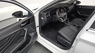 VOLKSWAGEN JETTA  7 GENERATION 1.5 TSI Prestige 2024
