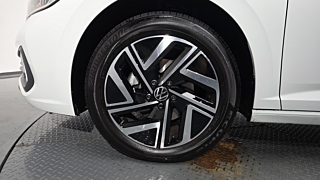 VOLKSWAGEN JETTA  7 GENERATION 1.5 TSI Prestige 2024