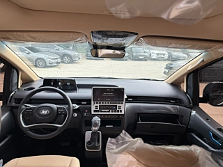 HYUNDAI STARIA  4WD Tourer 9 Seater 2025