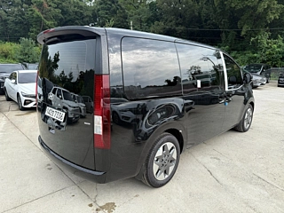 HYUNDAI STARIA  2025