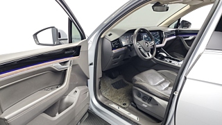 VOLKSWAGEN TOUAREG 2020