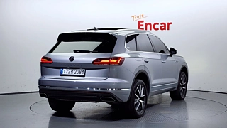 VOLKSWAGEN TOUAREG 2020