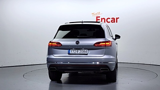 VOLKSWAGEN TOUAREG 2020