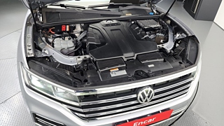 VOLKSWAGEN TOUAREG 2020
