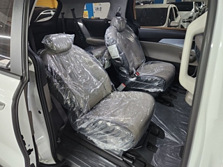 KIA CARNIVAL 2025