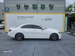 MERCEDES BENZ E-CLASS W213 2021