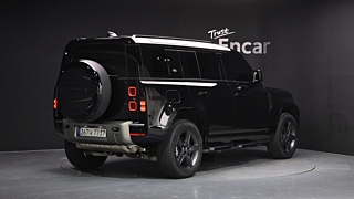 LAND ROVER DEFENDER L663 2024