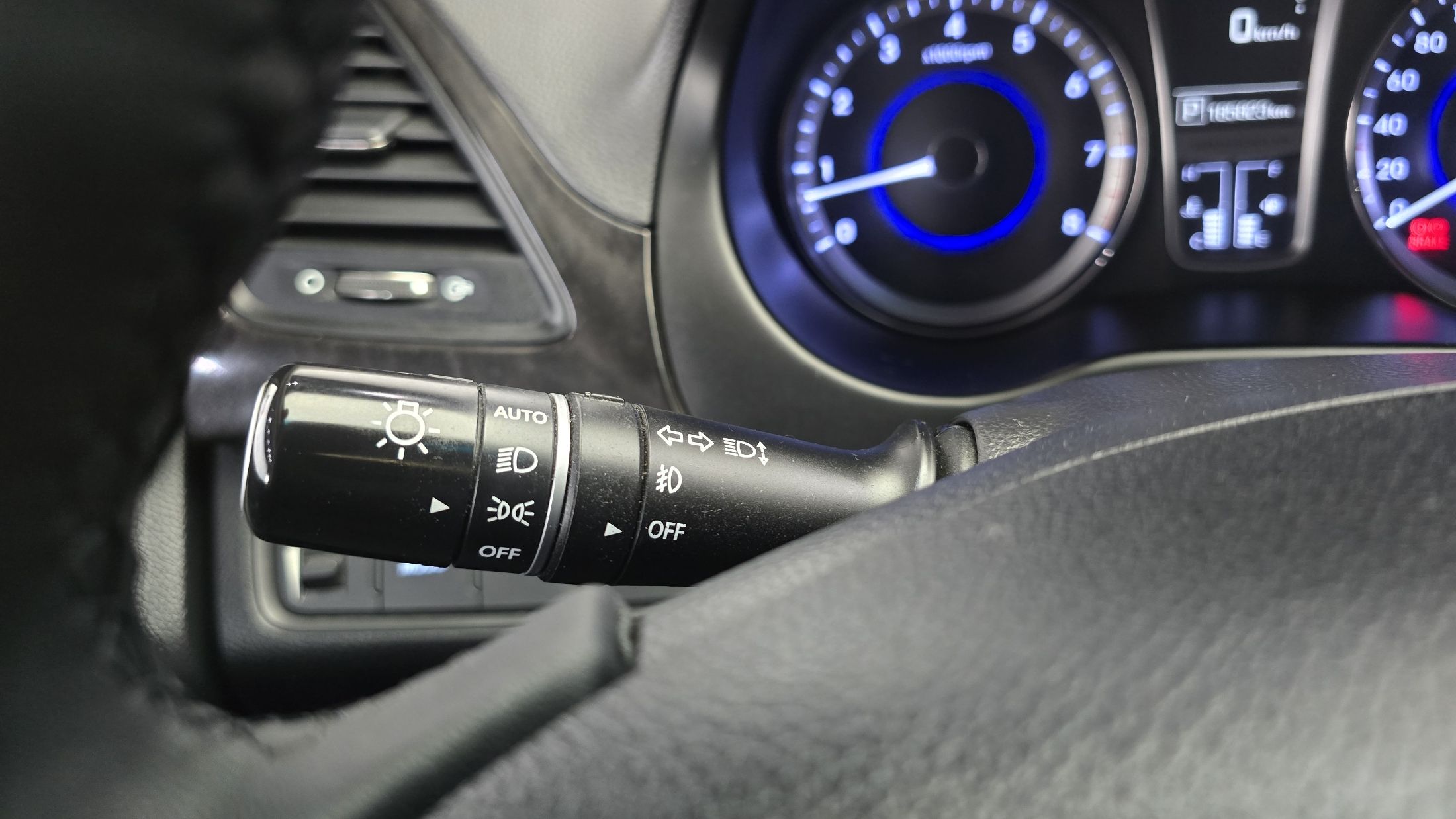 HYUNDAI GRANDEUR HG 2014