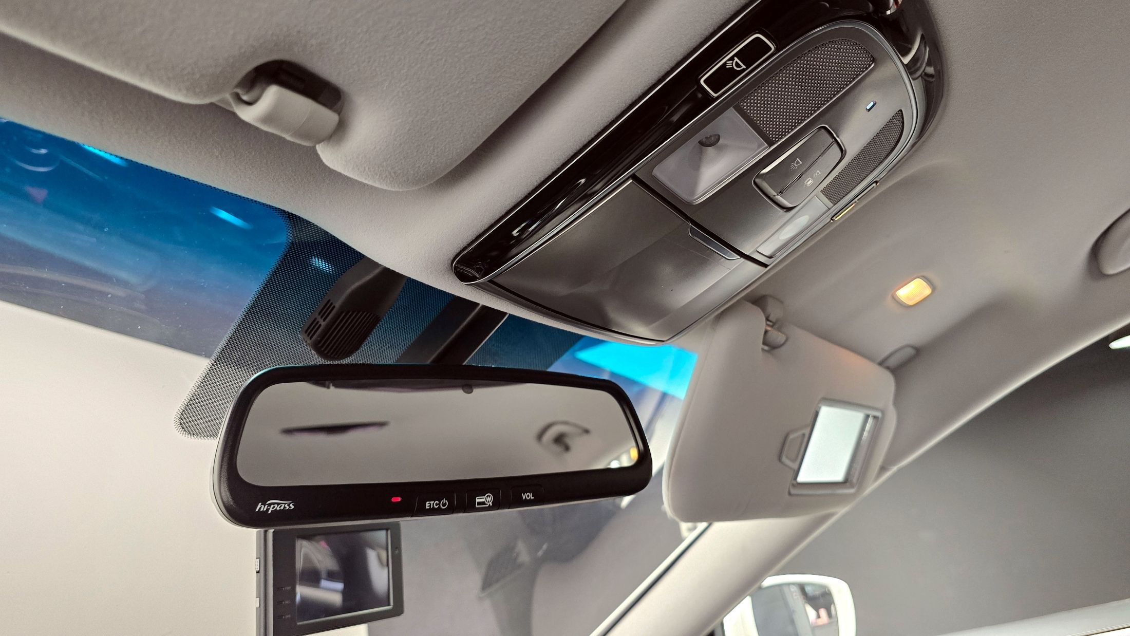 HYUNDAI GRANDEUR HG 2014