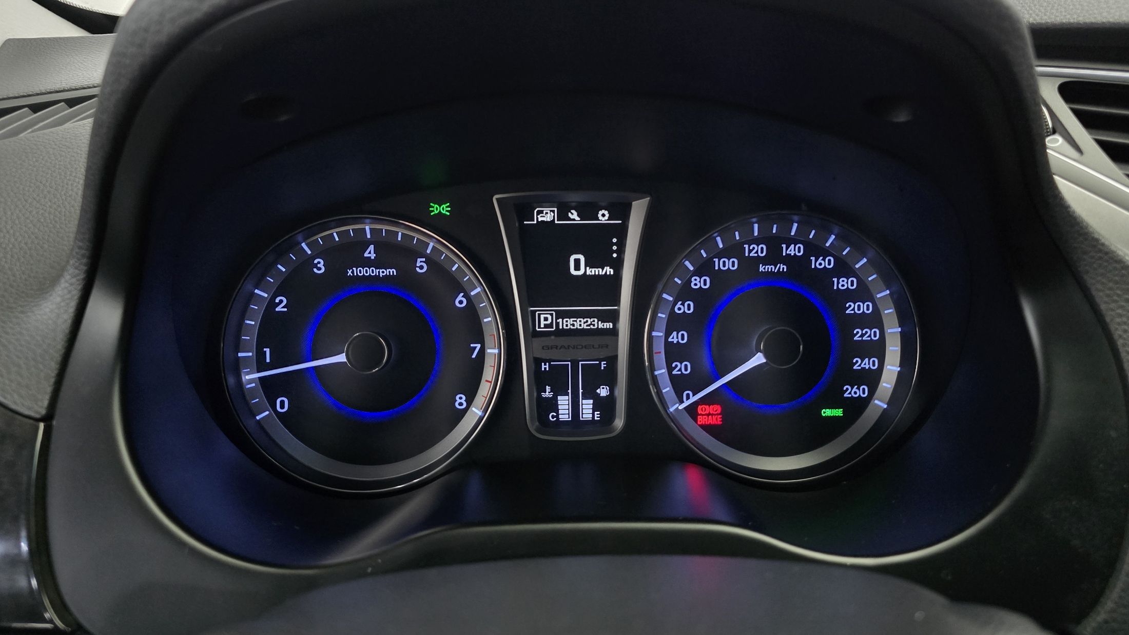 HYUNDAI GRANDEUR HG 2014