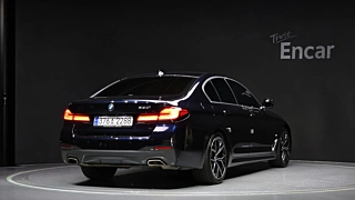 BMW 5-SERIES G30 2022