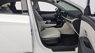 HYUNDAI TUCSON NX4 2025