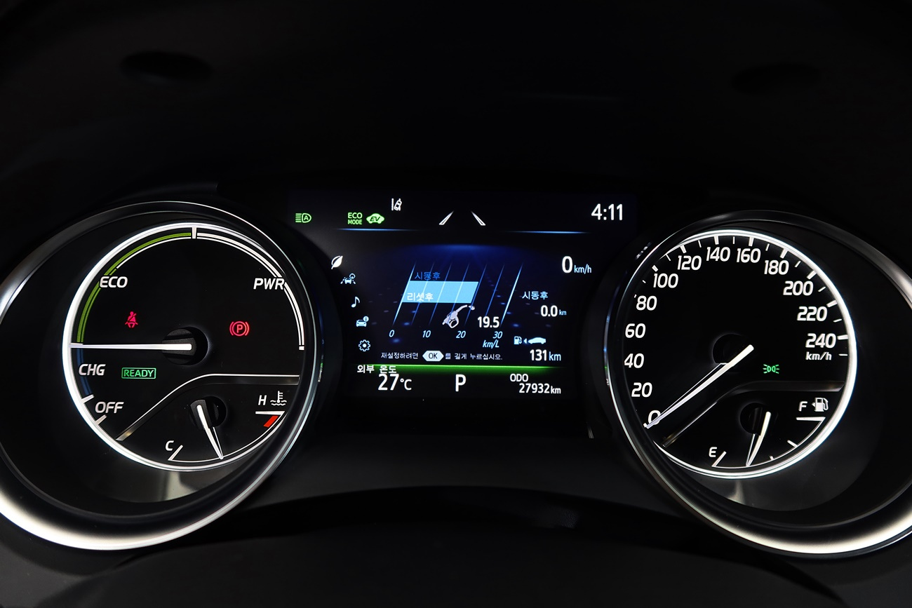 TOYOTA CAMRY XV70 2023