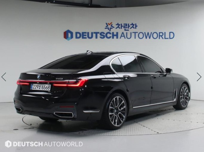 BMW 7-SERIES G11 2020