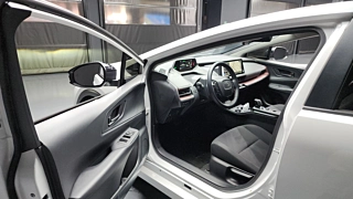 TOYOTA PRIUS 2023