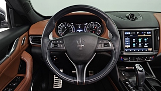 MASERATI LEVANTE 2021