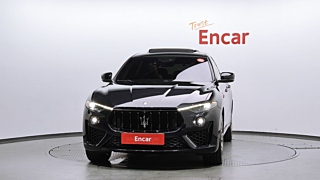 MASERATI LEVANTE 2021