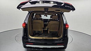 KIA CARNIVAL 2016