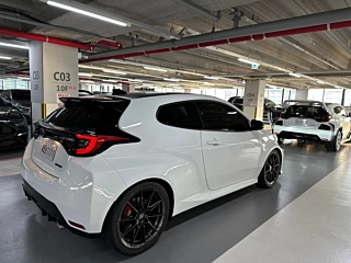 TOYOTA YARIS VITZ 2022