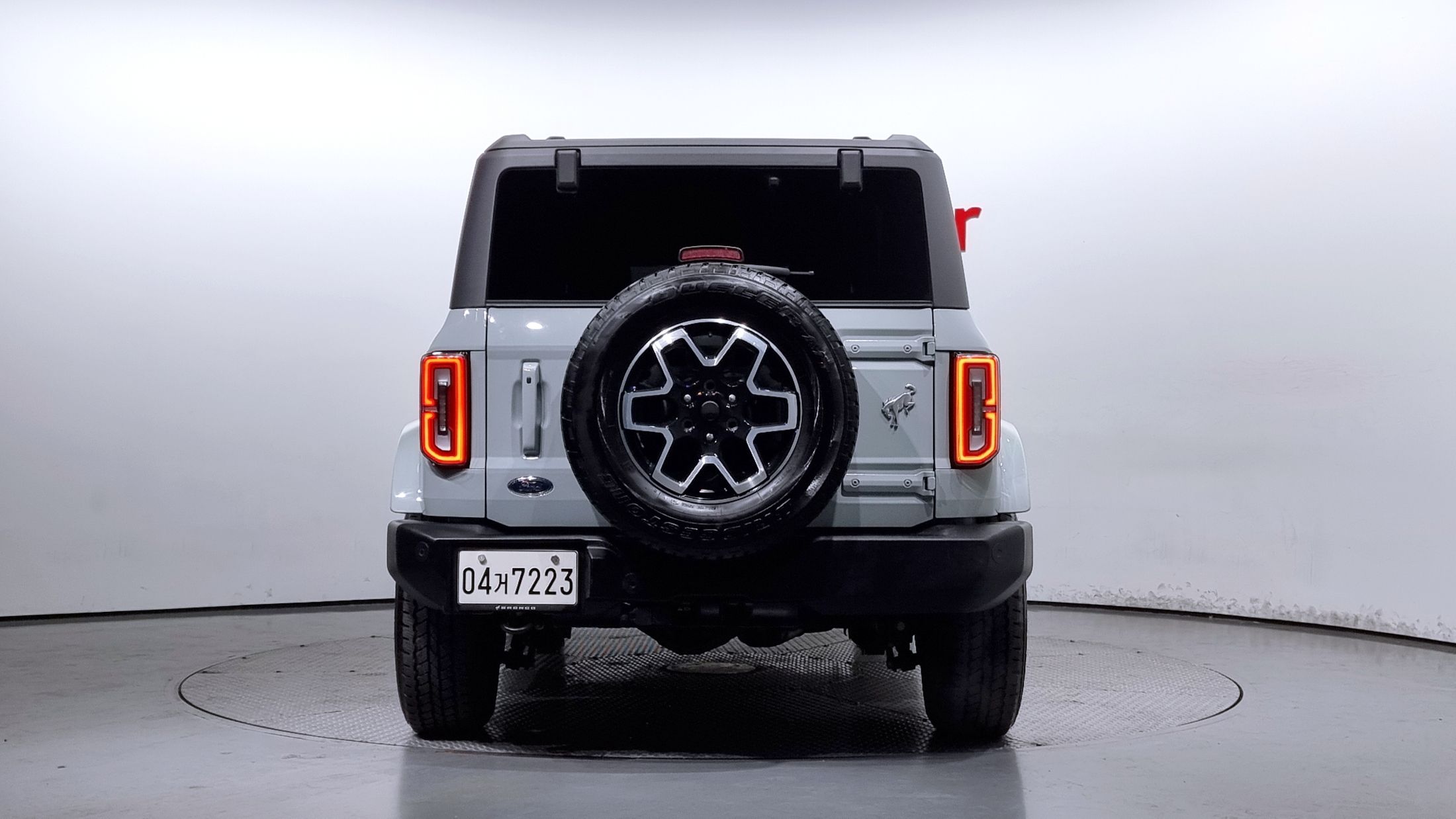 FORD BRONCO