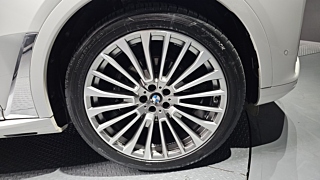BMW X7 G07 2020