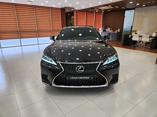 LEXUS LS500 2024