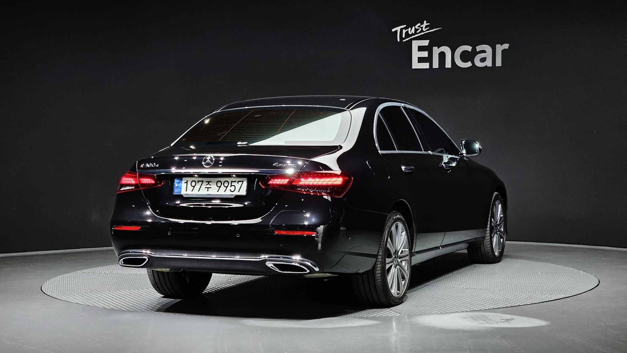 MERCEDES BENZ E-CLASS W213 2023