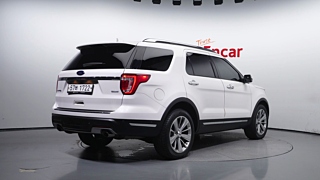 FORD EXPLORER 2018