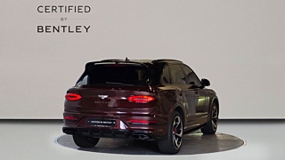 BENTLEY BENTAYGA 2023