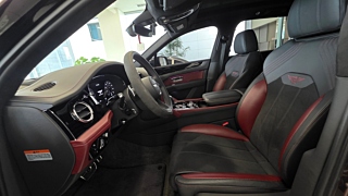 BENTLEY BENTAYGA 2023