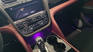 BENTLEY BENTAYGA 2023